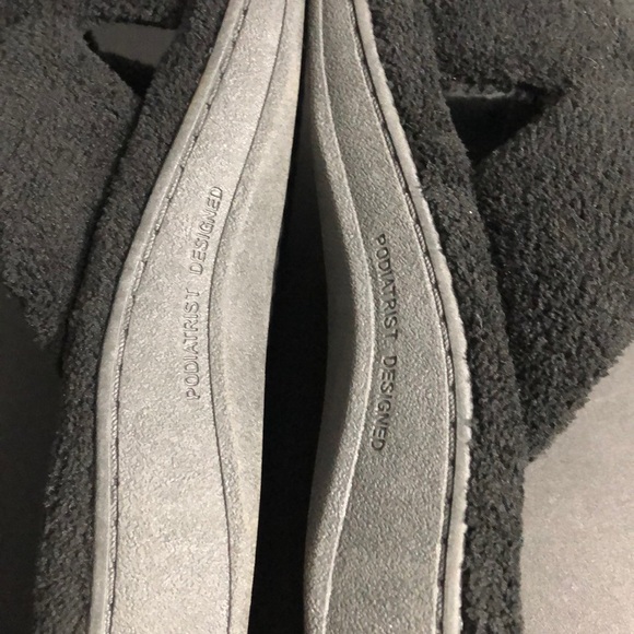 VIONIC TERRY CLOTH SLIPPERS BLACK LADIES SIZE 9 - Picture 5 of 6